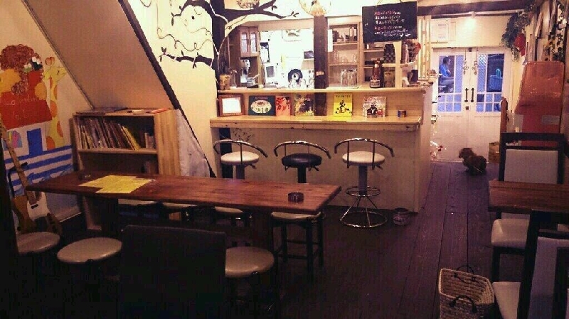 くつろぎ絵本カフェ