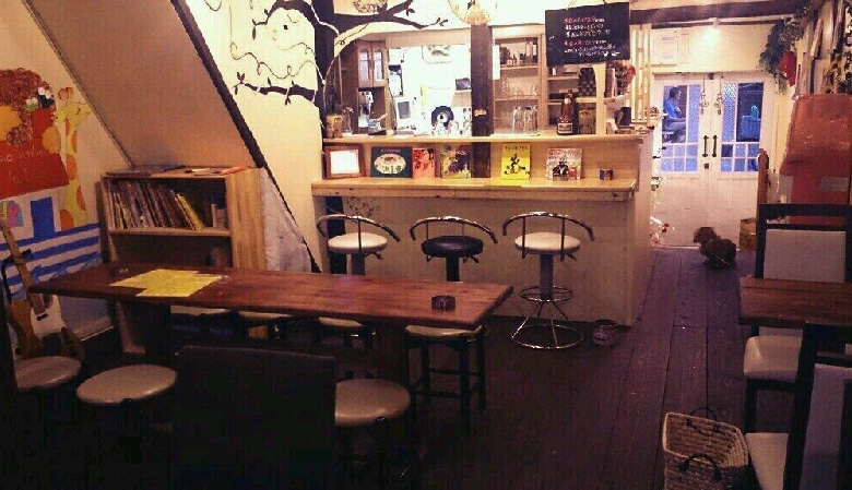 くつろぎ絵本カフェ89cafe